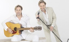 Top wedding singer duo