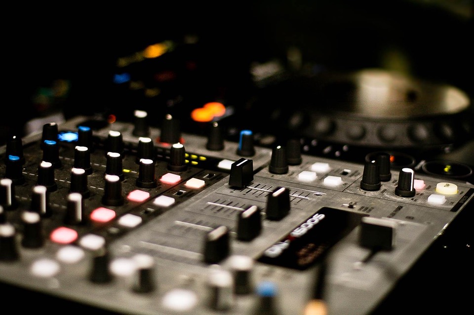 top wedding singer dj ike moriz live dj wedding dj corporate function dj