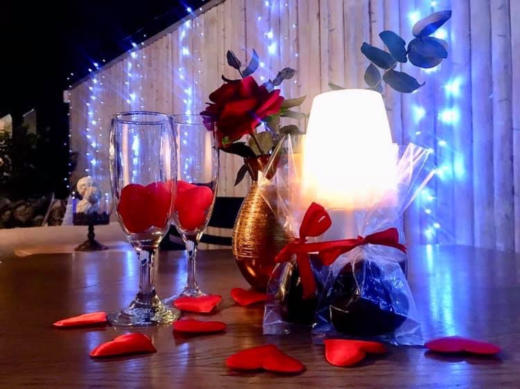 Ike Moriz Valentines Day concert Strand Helderberg Somerset West swing jazz Sinatra Bublé Simone rat pack tribute hits springbok blues restaurant romantic wonderful evening show love swings imagine